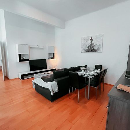 Raimond Apartment Ottakringer Top 10 Wina Bagian luar foto