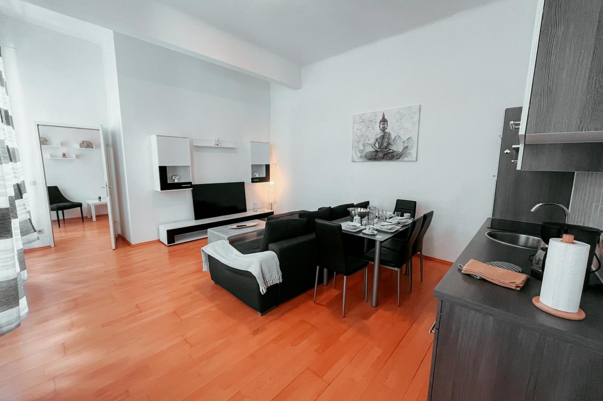 Raimond Apartment Ottakringer Top 10 Wina Bagian luar foto