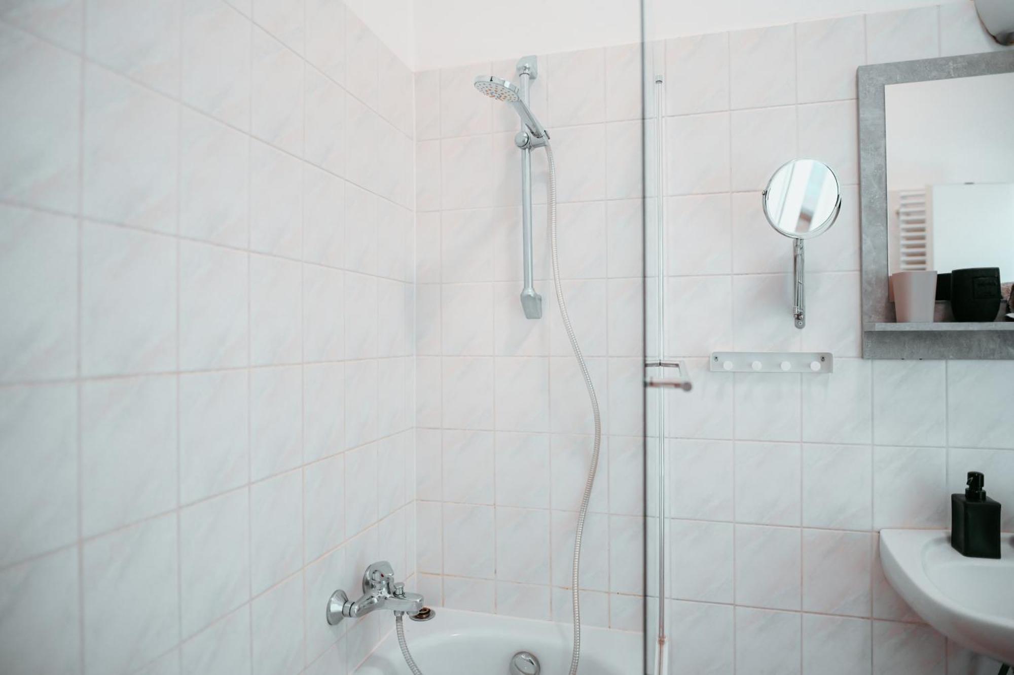 Raimond Apartment Ottakringer Top 10 Wina Bagian luar foto